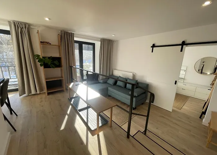 Mamut * שצ'קלארסקה פוראובה